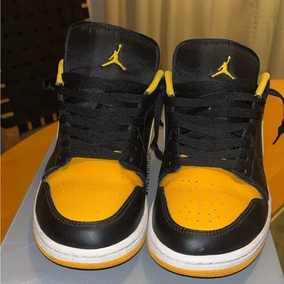 Nike Air Jordan Black and Yellow Athletic Shoes - Picture 1 of 5